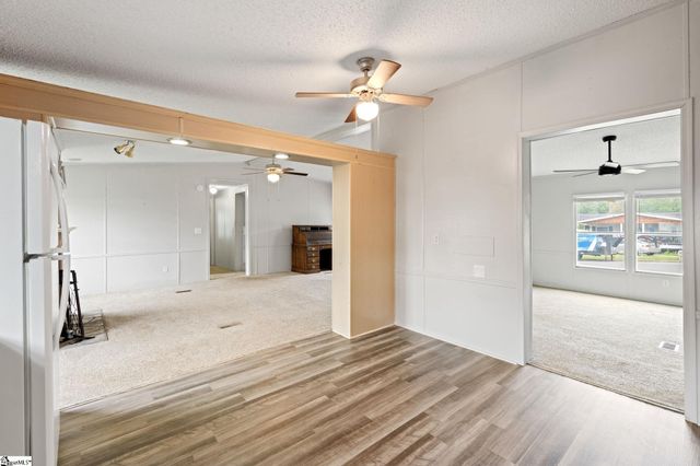 9 Natick Drive, Piedmont, SC 29673