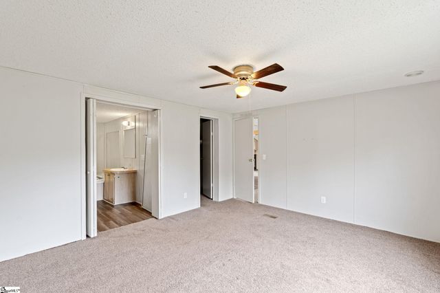 9 Natick Drive, Piedmont, SC 29673