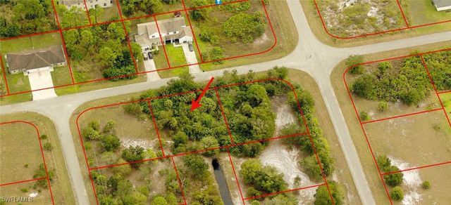 392 Carrillon AVE S, Lehigh Acres, FL 33974