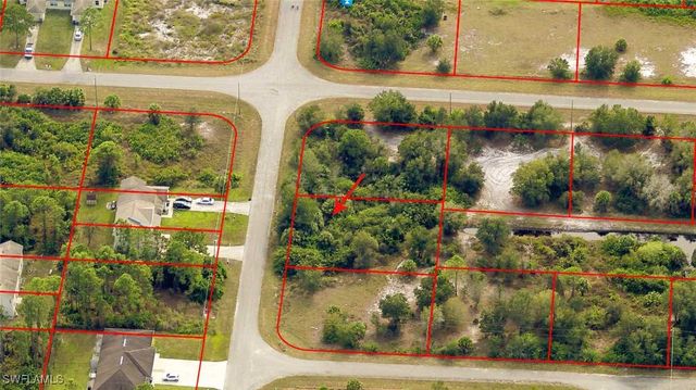 392 Carrillon AVE S, Lehigh Acres, FL 33974