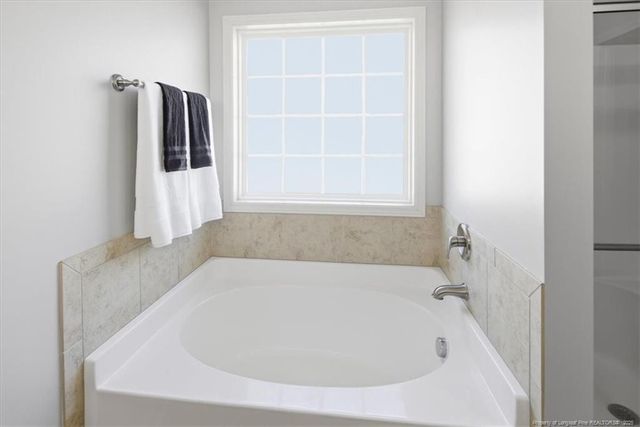 3004 Gentle Breeze Court, Fayetteville, NC 28306