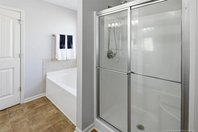 3004 Gentle Breeze Court, Fayetteville, NC 28306