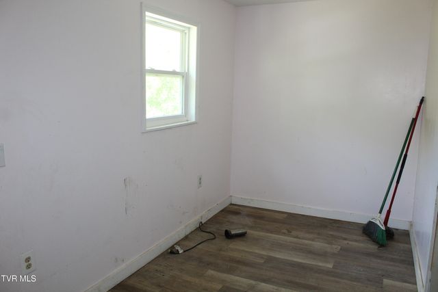 1438 Ely Town Road, Dryden, VA 24243