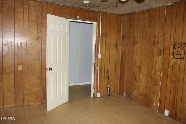 1438 Ely Town Road, Dryden, VA 24243