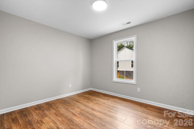 128 Buck Shoals Circle, Hudson, NC 28638