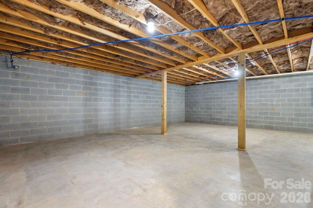 128 Buck Shoals Circle, Hudson, NC 28638