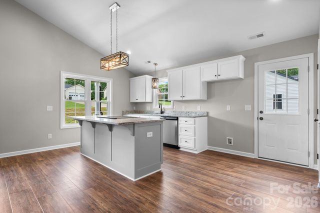 128 Buck Shoals Circle, Hudson, NC 28638