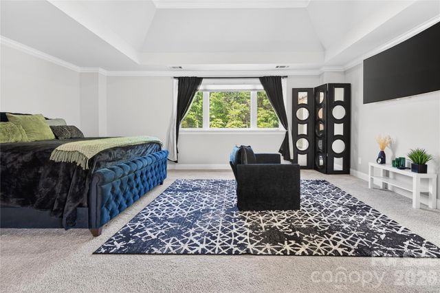 121 Leeward Shoals Lane, Mooresville, NC 28117