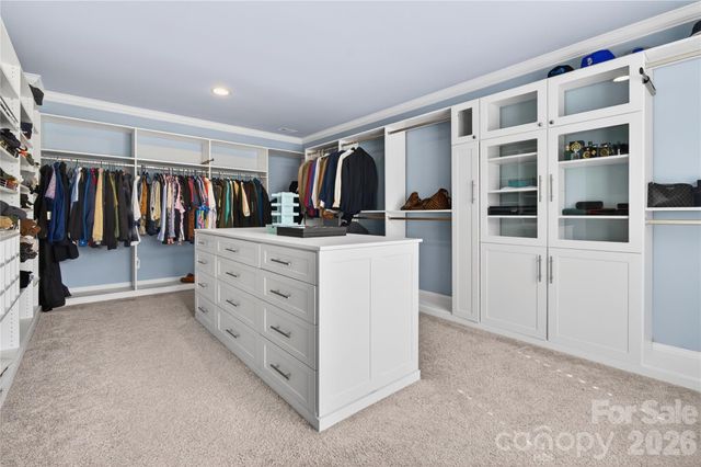 121 Leeward Shoals Lane, Mooresville, NC 28117