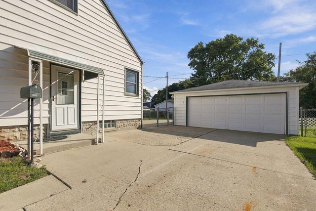 3544 S 49TH STREET, Greenfield, WI 53220