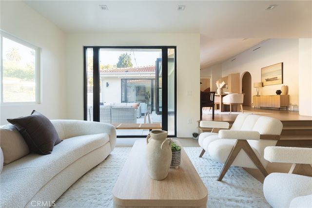 30452 Via Rivera, Rancho Palos Verdes, CA 90275
