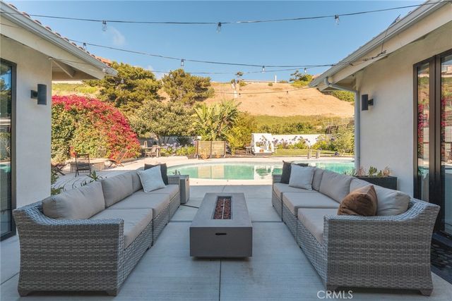 30452 Via Rivera, Rancho Palos Verdes, CA 90275