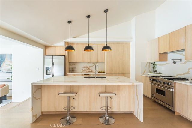 30452 Via Rivera, Rancho Palos Verdes, CA 90275