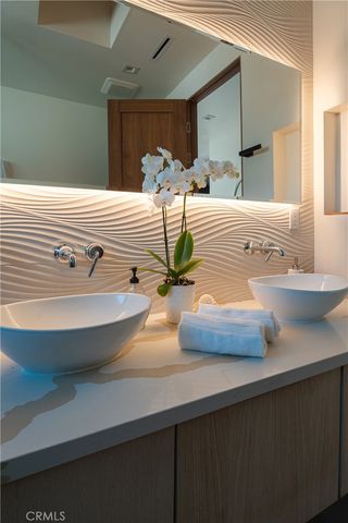 30452 Via Rivera, Rancho Palos Verdes, CA 90275