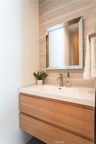 30452 Via Rivera, Rancho Palos Verdes, CA 90275