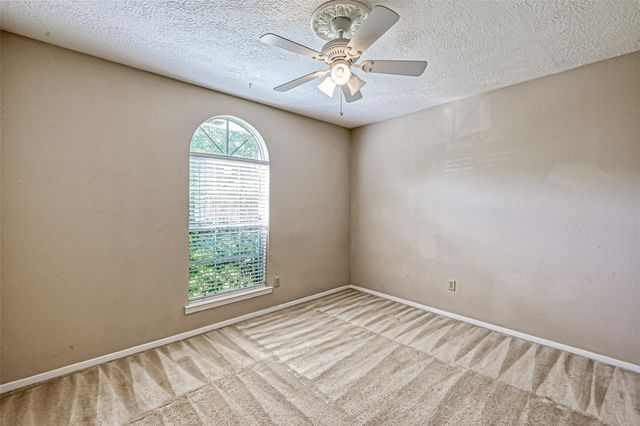 442 Redway Lane, Houston, TX 77598