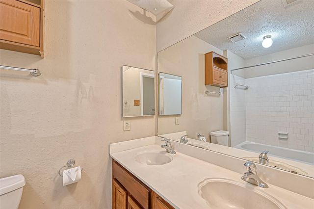 442 Redway Lane, Houston, TX 77598
