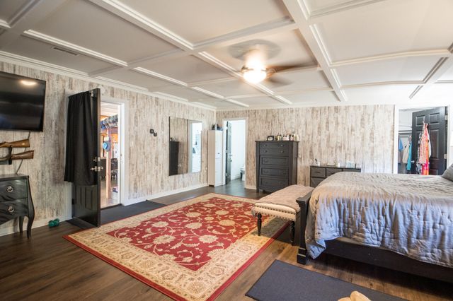 385 Dripping Springs Rd Road, Bronston, KY 42518