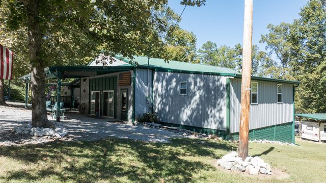 385 Dripping Springs Rd Road, Bronston, KY 42518