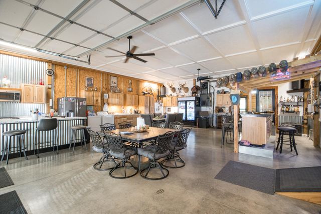 385 Dripping Springs Rd Road, Bronston, KY 42518