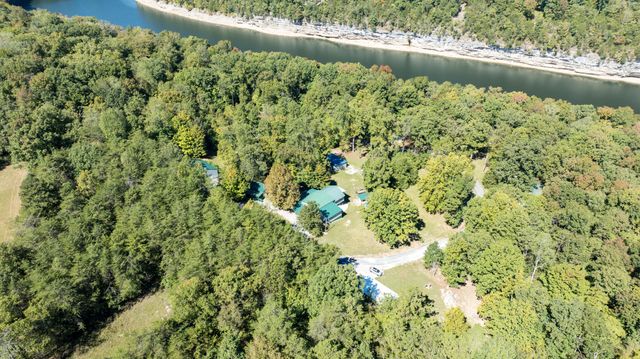385 Dripping Springs Rd Road, Bronston, KY 42518