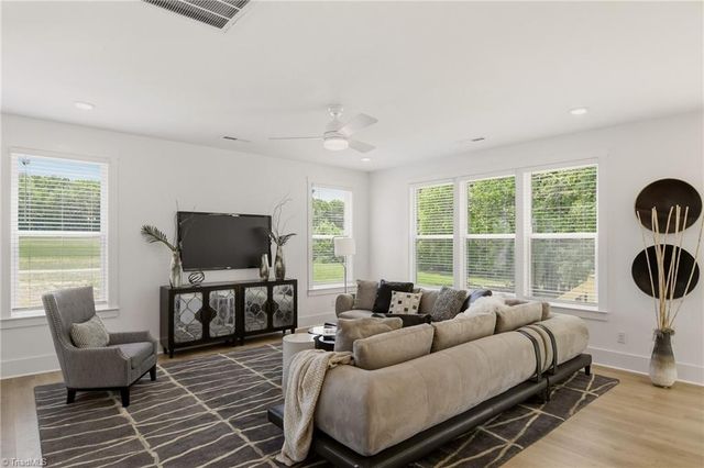 4610 Yokley Farm Road 1032, Winston-salem, NC 27107
