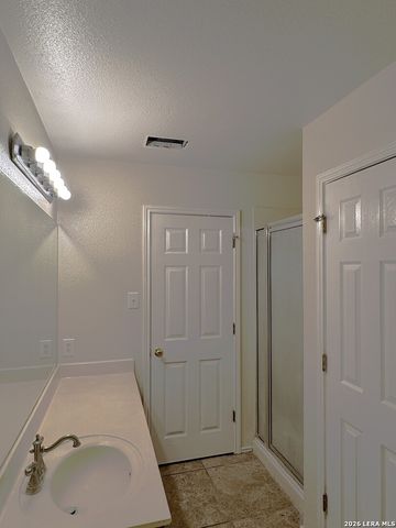 9735 KEENELAND RUN, San Antonio, TX 78254