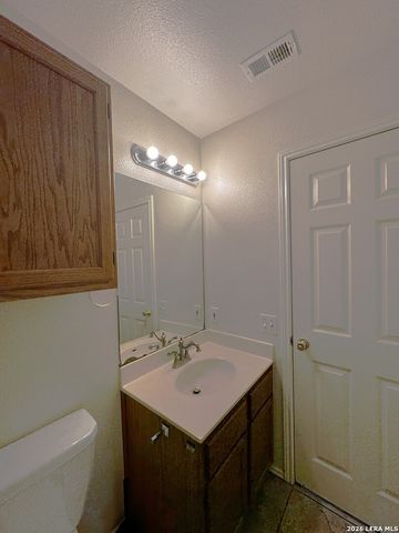 9735 KEENELAND RUN, San Antonio, TX 78254