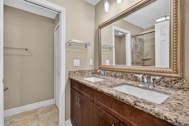 74 N OAK AVENUE, Umatilla, FL 32784