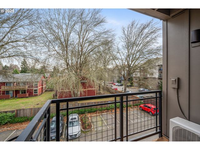 13915 Sw MERIDIAN St 307, Beaverton, OR 97005
