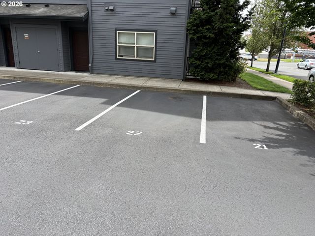 13915 Sw MERIDIAN St 307, Beaverton, OR 97005