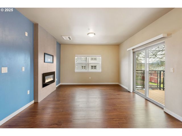 13915 Sw MERIDIAN St 307, Beaverton, OR 97005