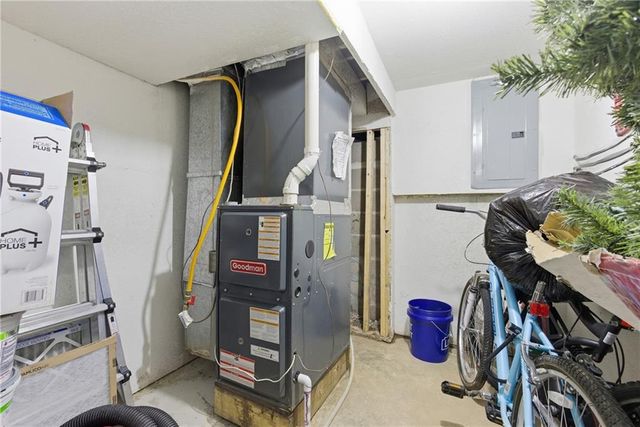 526 S Hardy Avenue, Independence, MO 64053