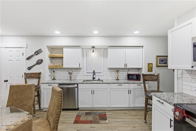 526 S Hardy Avenue, Independence, MO 64053