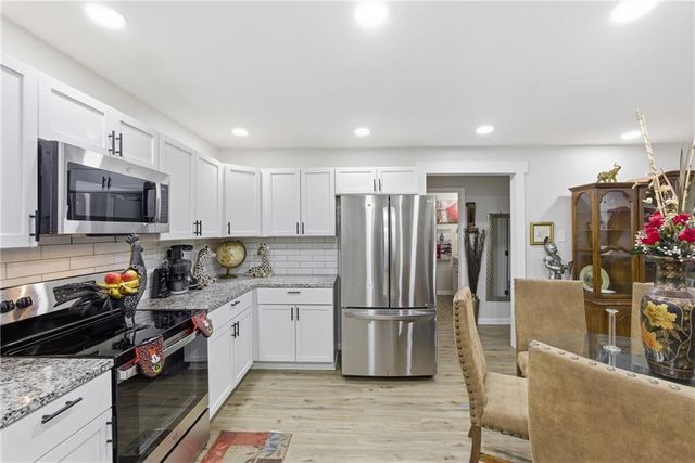 526 S Hardy Avenue, Independence, MO 64053