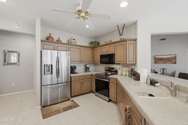 19888 N CRIMSON RIDGE Way, Surprise, AZ 85374