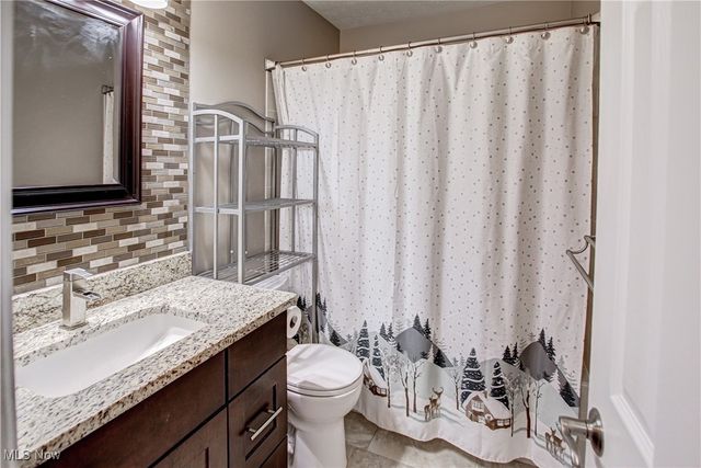 34675 Oak Tree Drive, Willoughby, OH 44094