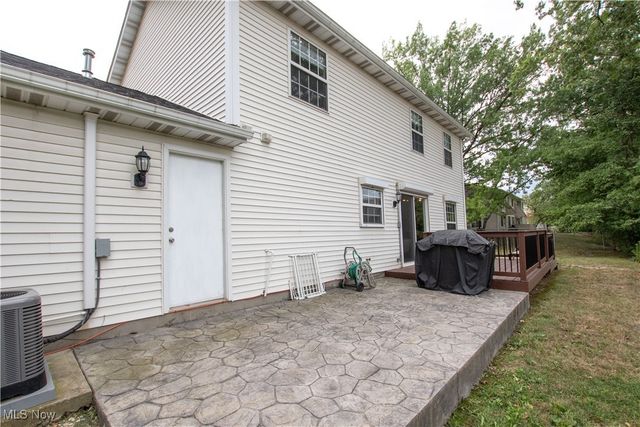 34675 Oak Tree Drive, Willoughby, OH 44094