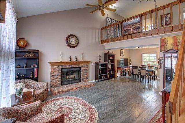 34675 Oak Tree Drive, Willoughby, OH 44094