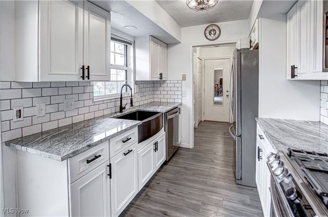 34675 Oak Tree Drive, Willoughby, OH 44094