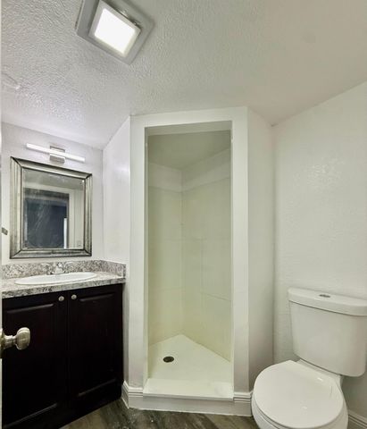 726 SW 81st Avenue 14a, North Lauderdale, FL 33068