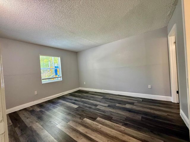 726 SW 81st Avenue 14a, North Lauderdale, FL 33068