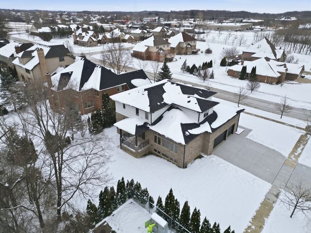 15966 S Crystal Creek Drive, Homer Glen, IL 60491