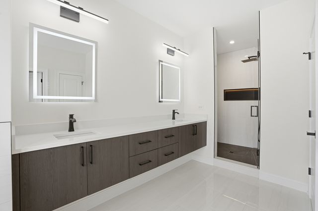 15966 S Crystal Creek Drive, Homer Glen, IL 60491