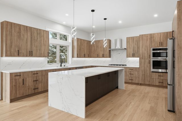 15966 S Crystal Creek Drive, Homer Glen, IL 60491