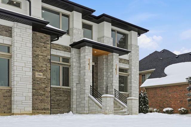 15966 S Crystal Creek Drive, Homer Glen, IL 60491