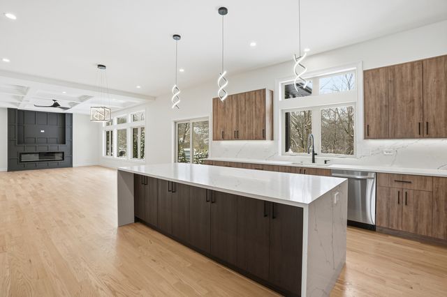 15966 S Crystal Creek Drive, Homer Glen, IL 60491