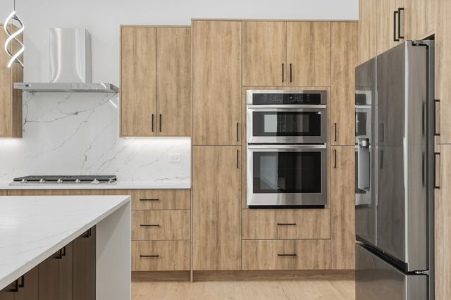 15966 S Crystal Creek Drive, Homer Glen, IL 60491