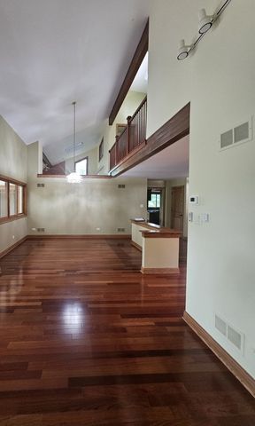 23864 S Plum Valley Drive, Crete, IL 60417