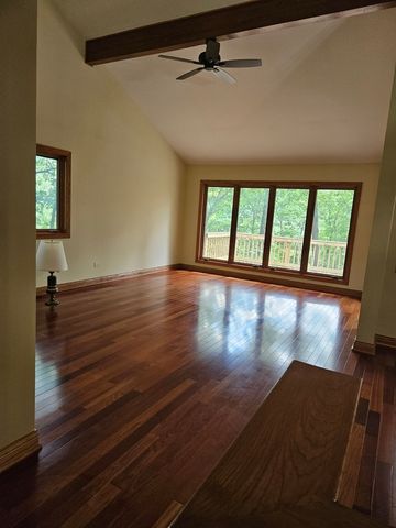 23864 S Plum Valley Drive, Crete, IL 60417